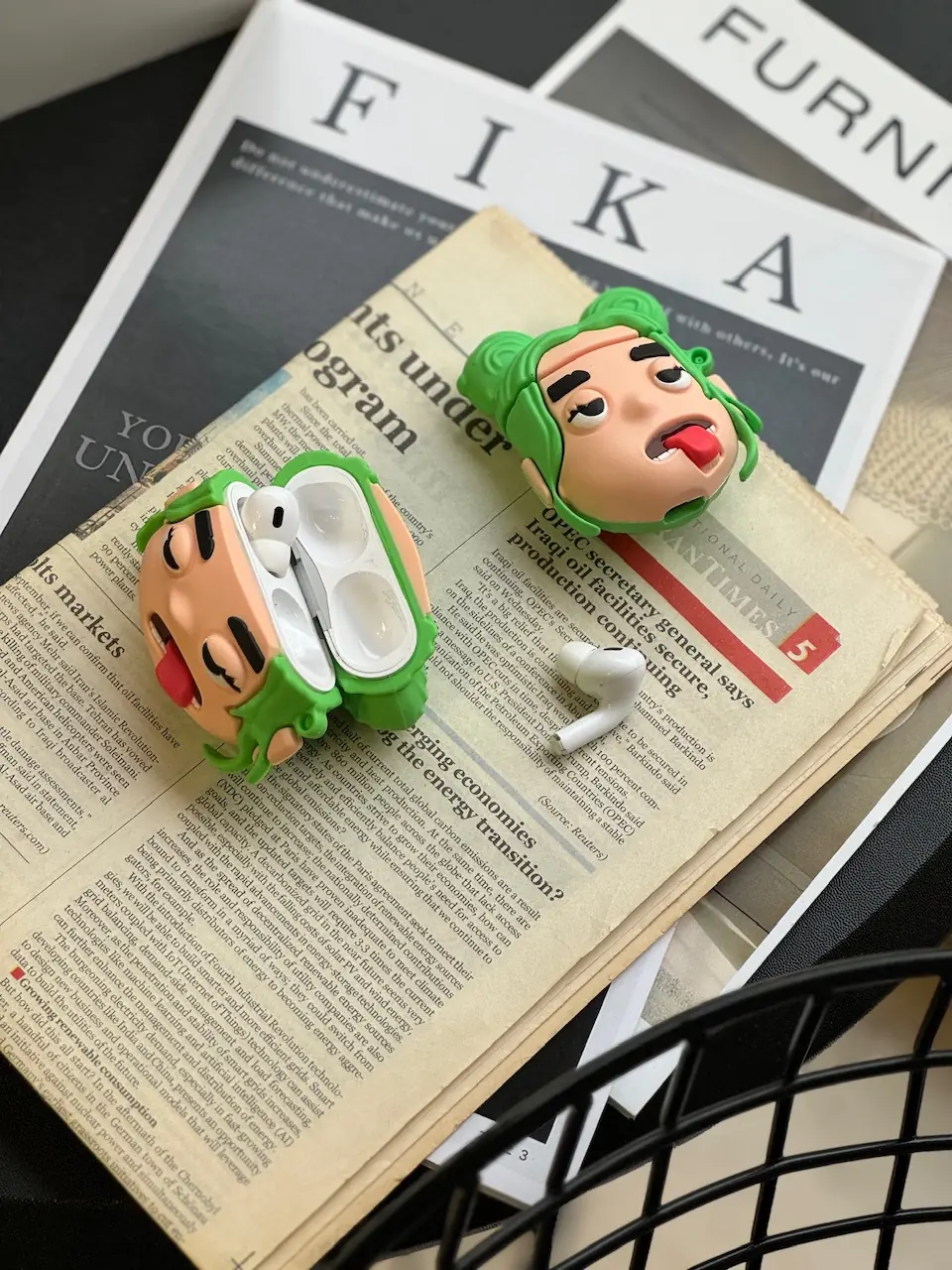a3d6c4 کاور ایرپاد سیلیکونی Billie Eilish (کدC0075) - Image 1