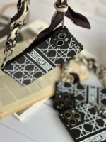 قاب Black Christian Dior با بند (کدC1462) - Image 4