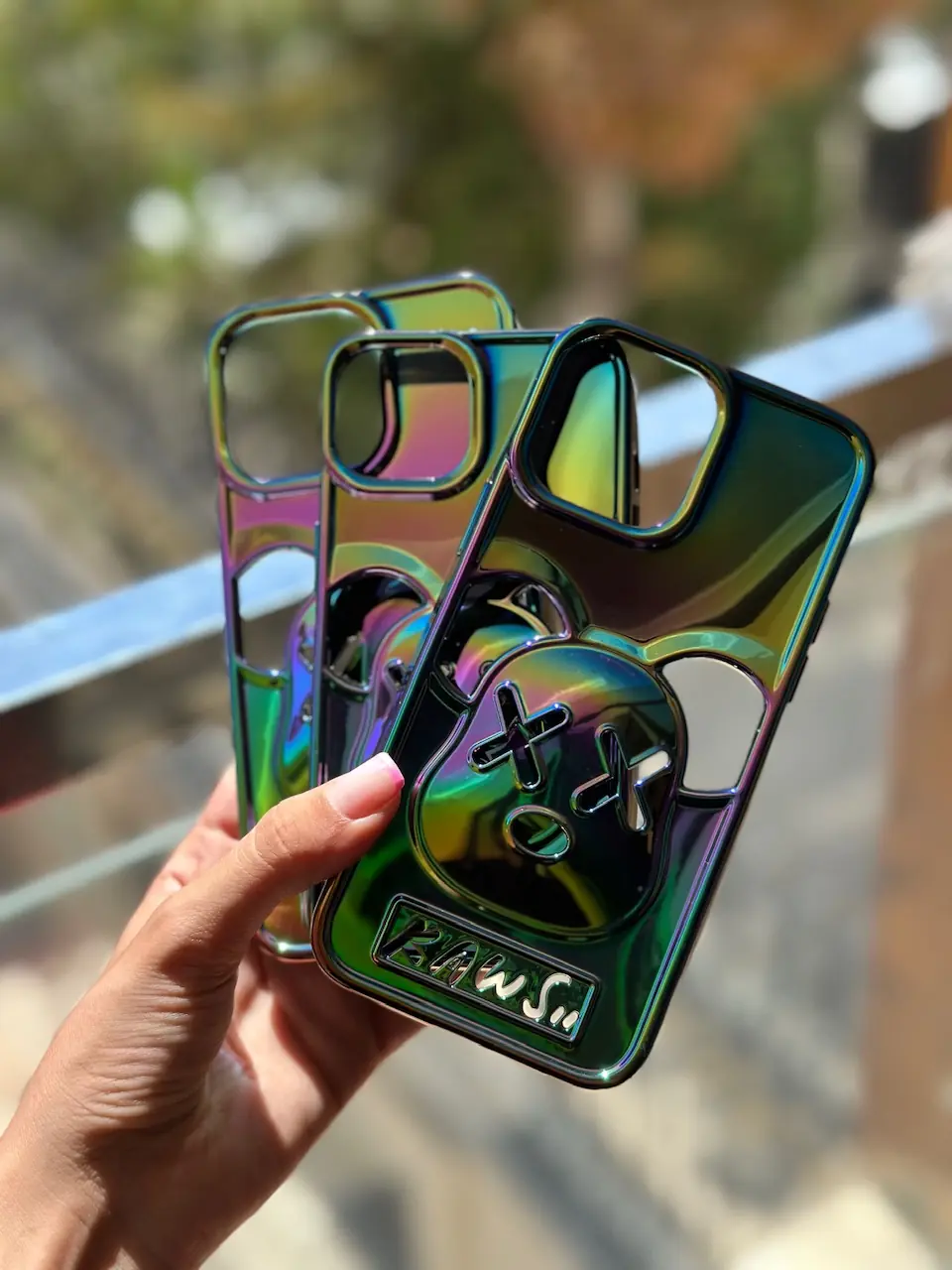 662024 قاب kaws hologram (کدC1371) - Image 1