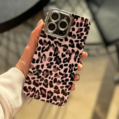 قاب پلنگ صورتی لنز اکلیلی (کدC1526)