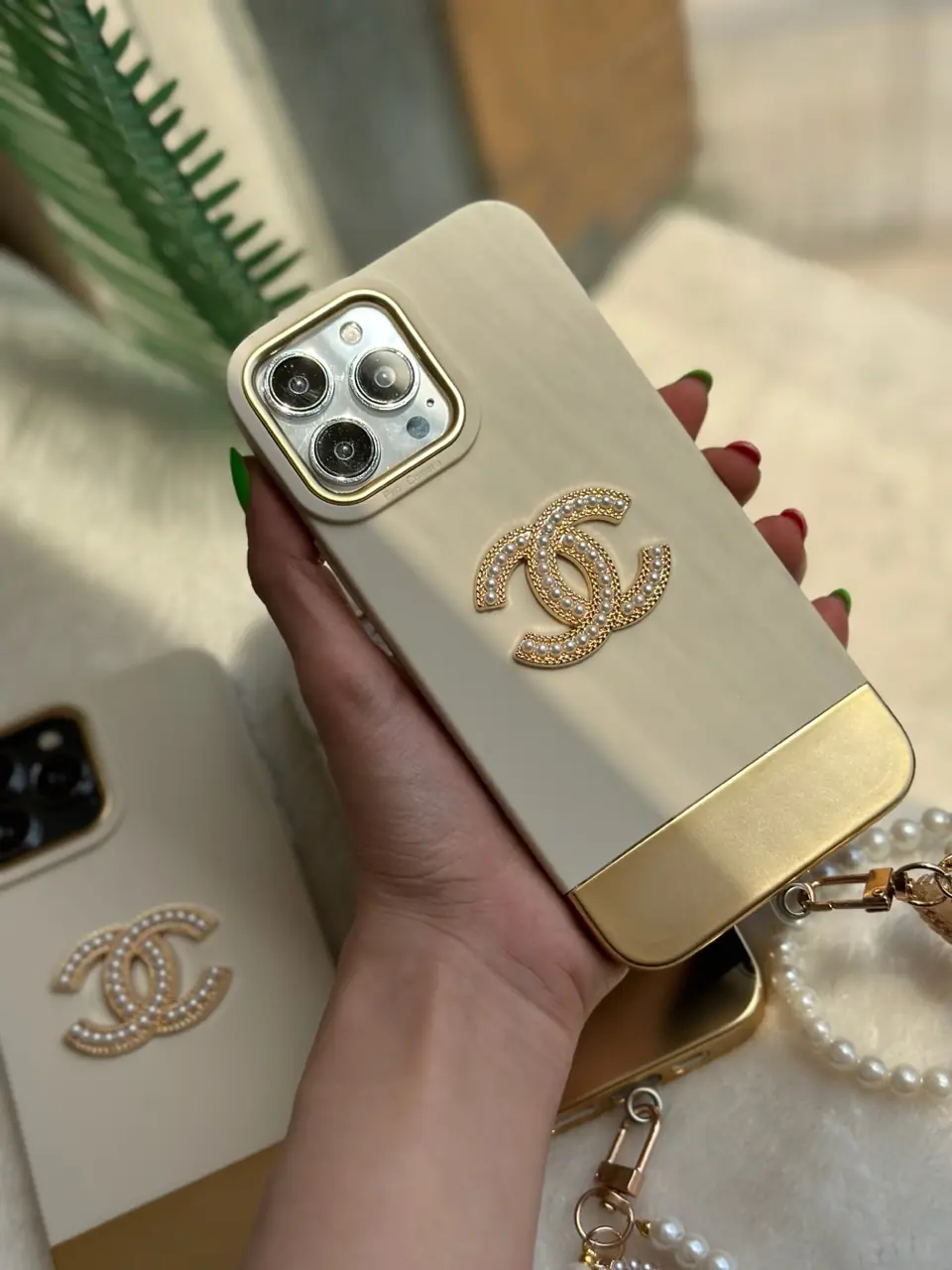 ffd772 قاب Gold Chanel با آویز مرواریدی (کدC1265) - Image 1