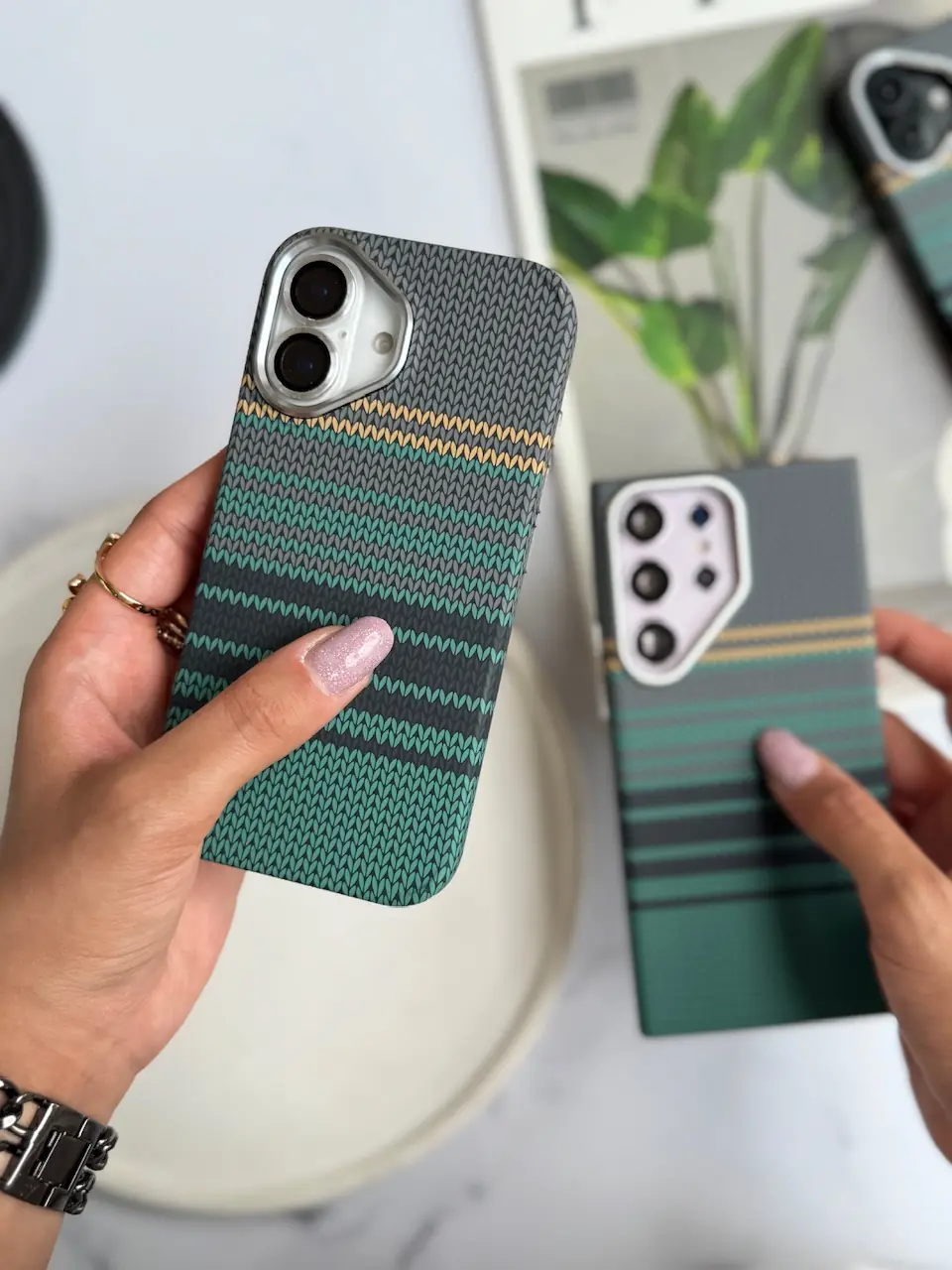 15dda6-1 قاب Green Carbon Vintage با مگ سیف (کدC1995) - Image 1